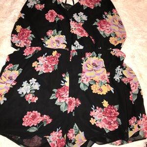 Forever21 Plus Floral Romper